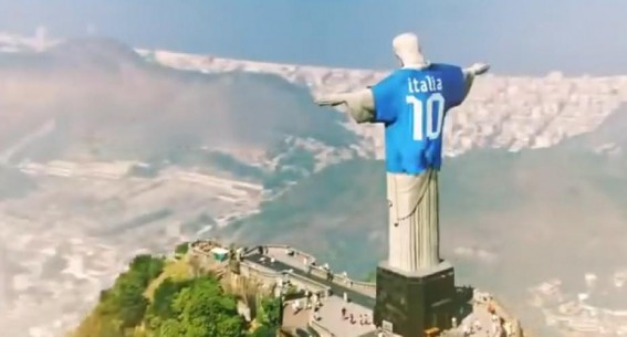 Il Cristo “azzurro”, Cassano e i diritti d’autore. La Rai nei guai per uno spot