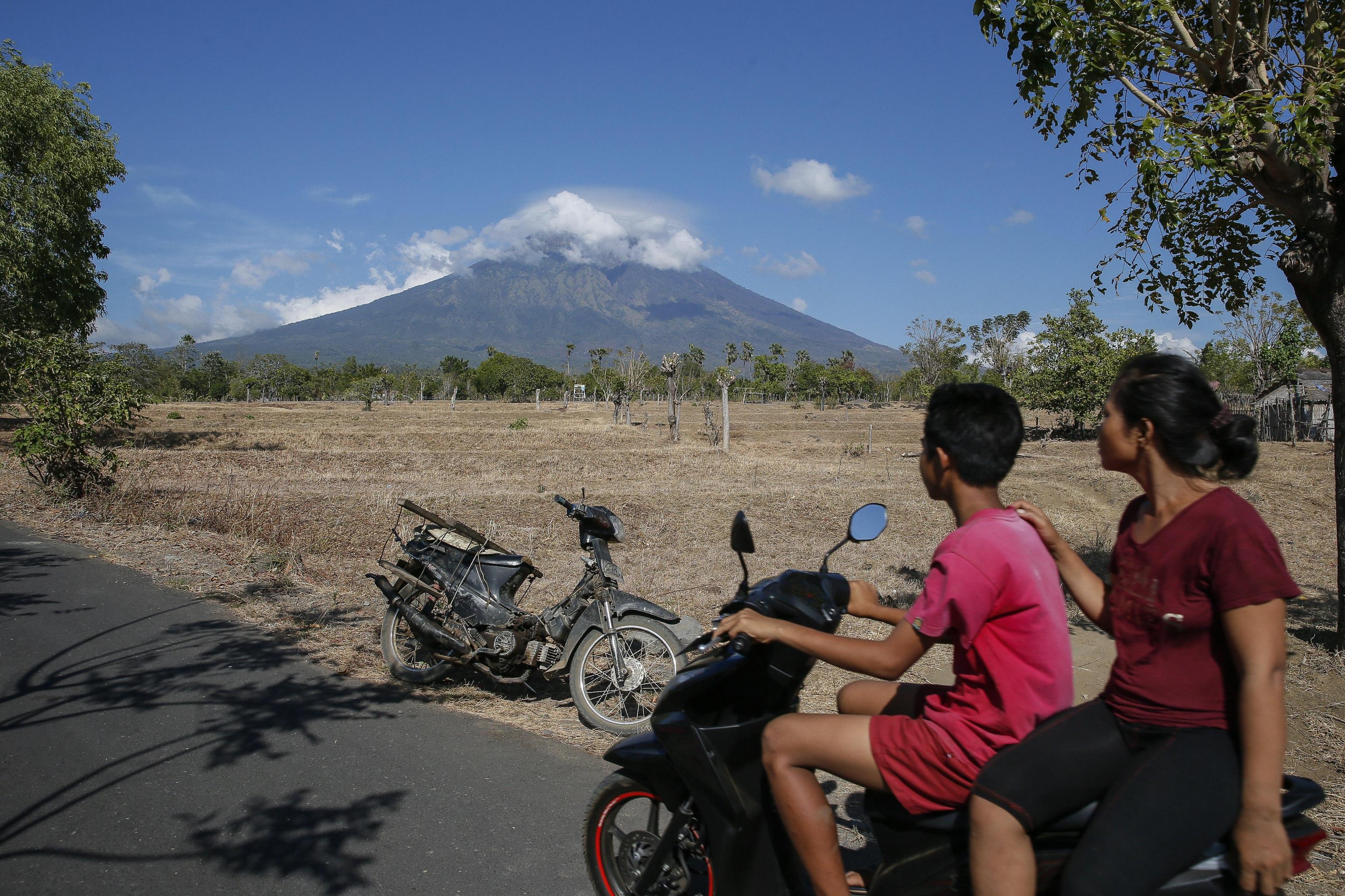 La vista del monte Agung dal villaggio di Datah in Karangasem (Bali, Indonesia)