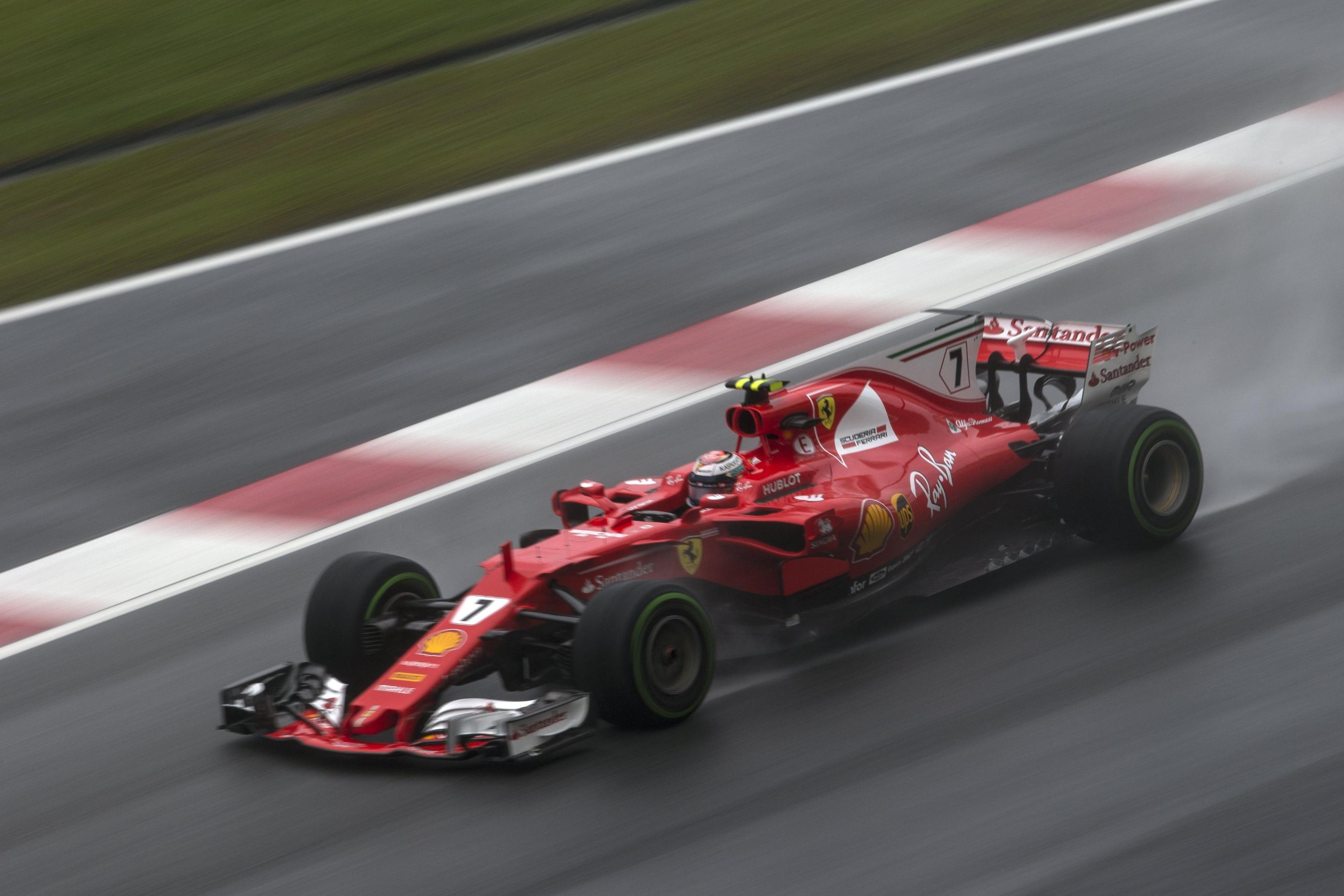 Buona giornata di prove anche per Kimi Raikkonen. Il finlandese, molto veloce sul bagnato, ha chiuso secondo dietro Vettel e potrebbe essere un valido alleato nella rincorsa al mondiale