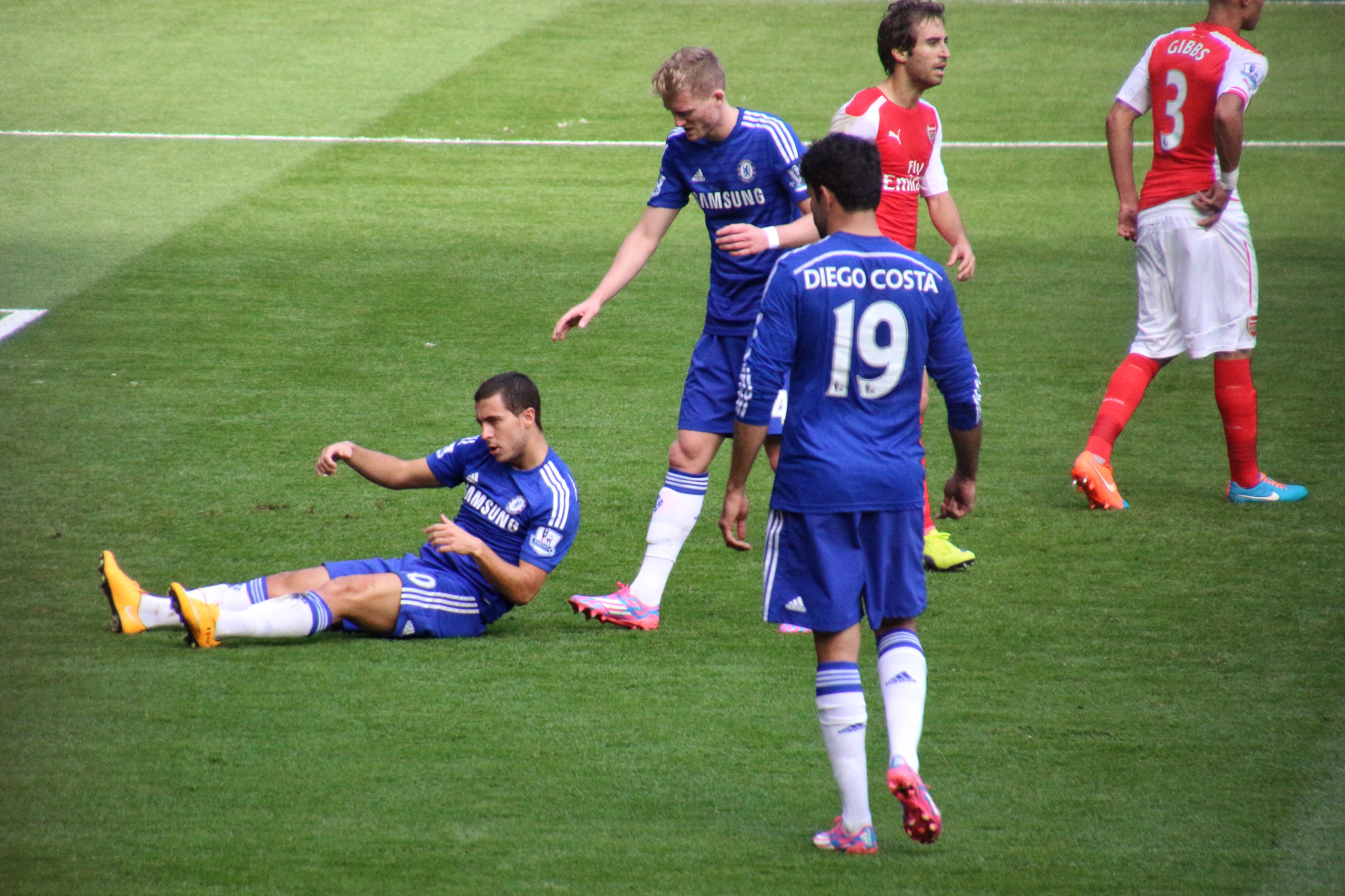 Chelsea_2_Arsenal_0_Top_team_performance,_top_of_the_league._(15265786329) Diego Costa, al centro di una telenovela di mercato con il Chelsea