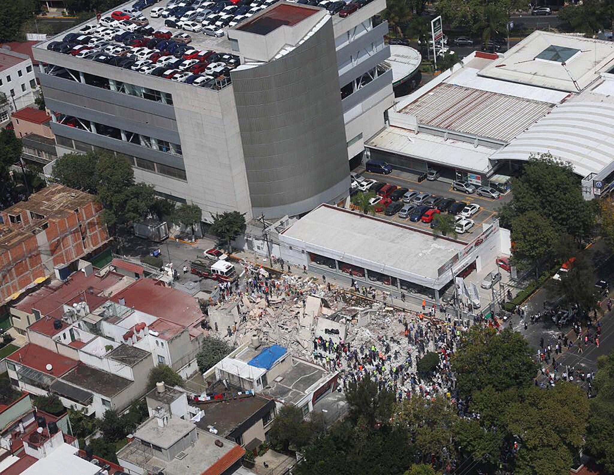 Il sisma, di magnitudo 7.1 Richter, ha causato oltre 200 morti Il sisma, di magnitudo 7.1 Richter, ha causato oltre 200 morti