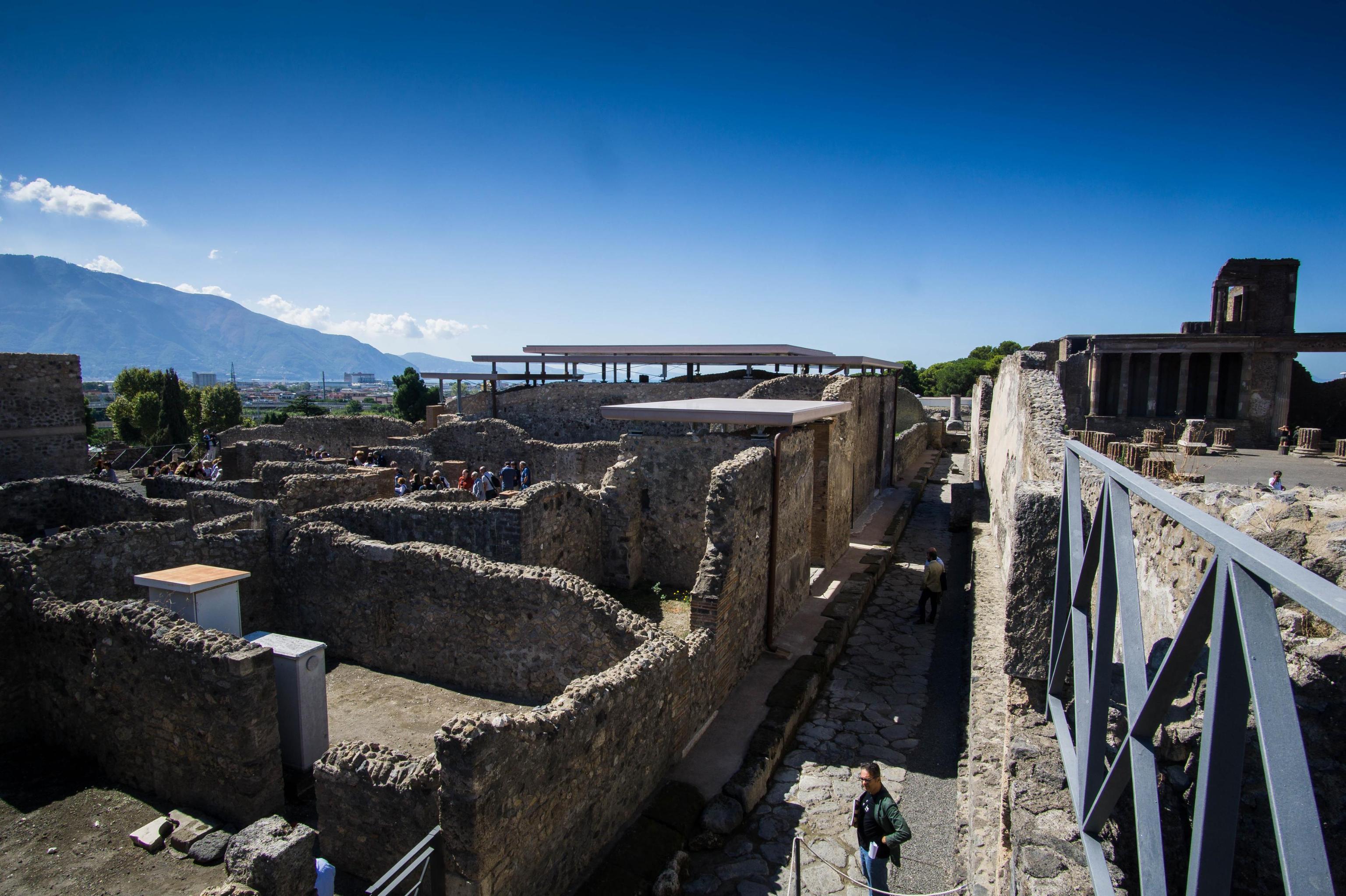 Il complesso Championnet di Pompei visto dall'alto