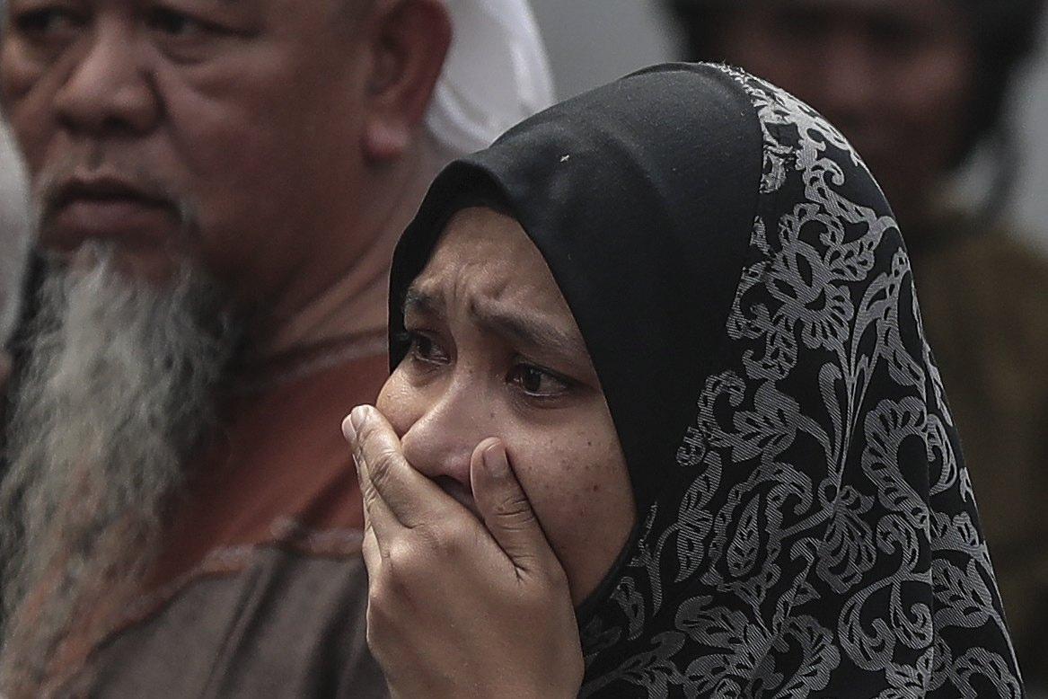 L'incendio ha ucciso nelle prime ore del mattino 24 persone, la maggior parte delle quali adolescenti