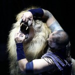 Il domatore e il leone all'International Circus Art Festival di Minsk Il domatore e il leone all'International Circus Art Festival di Minsk