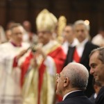 Presente anche il governatore della Campania, Vincenzo De Luca. Alla sua destra il sindaco Luigi de Magistris Presente anche il governatore della Campania, Vincenzo De Luca. Alla sua destra il sindaco Luigi de Magistris