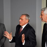 Scambio di battute fra il Presidente Grasso, il Rettore Bonini e il Direttore Chianura Scambio di battute fra il Presidente Grasso, il Rettore Bonini e il Direttore Chianura