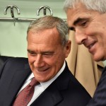 Alla cerimonia è presente anche Pierferdinando Casini, presidente della Commissione d'inchiesta sulle banche Alla cerimonia è presente anche Pierferdinando Casini, presidente della Commissione d'inchiesta sulle banche