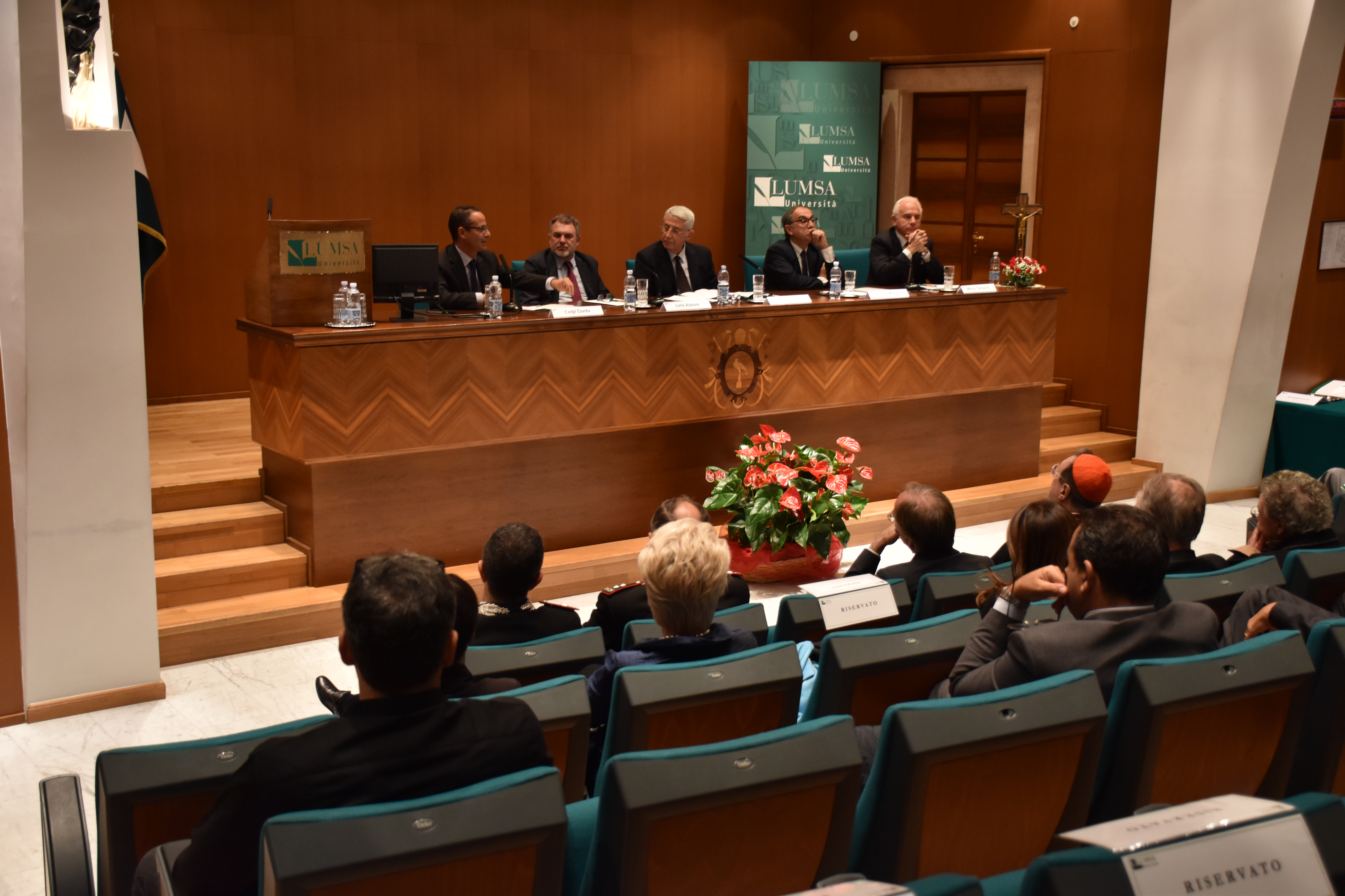 La tavola rotonda sui nuovi giornalismi La tavola rotonda sui nuovi giornalismi