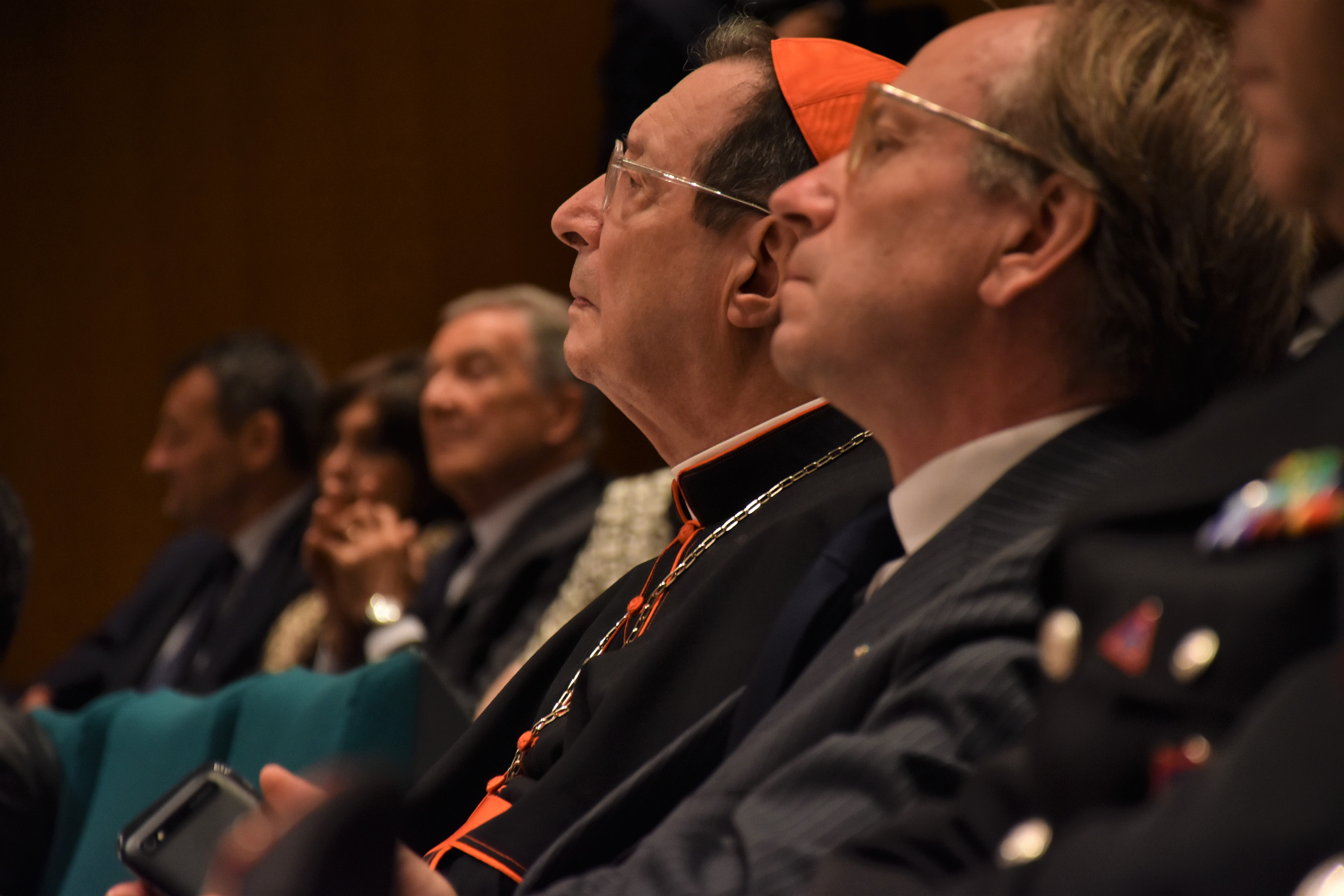 Il cardinale Giovanni Lajolo, presidente del Cda dell'università, presenzia alla tavola rotonda Il cardinale Giovanni Lajolo, presidente del Cda dell'università, presenzia alla tavola rotonda