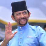 Il Sultano Bolkiah prima delle celebrazioni in strada