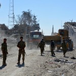 I militari dell'esercito siriano nell'ultimo quartiere libertato di Raqqa, quello di al-Na'im