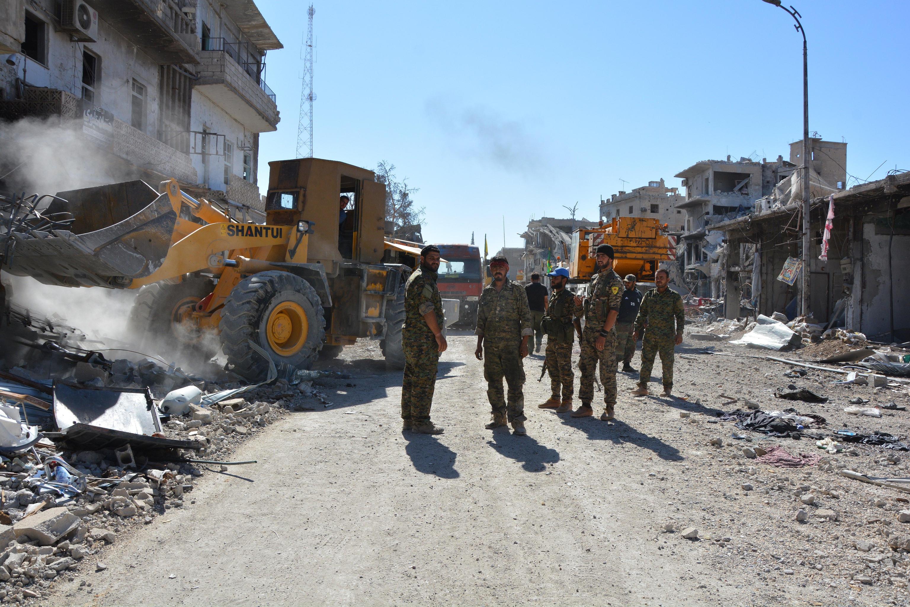 Le Forze Siriane Democratiche dopo la liberazione di Raqqa