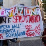 "Formazione non è sfruttamento" scrivono sugli striscioni i ragazzi a Foggia