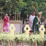Il Santo Padre durante la celebrazione eucaristica Il Santo Padre durante la celebrazione eucaristica