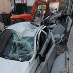 Altre auto danneggiate dai detriti Altre auto danneggiate dai detriti