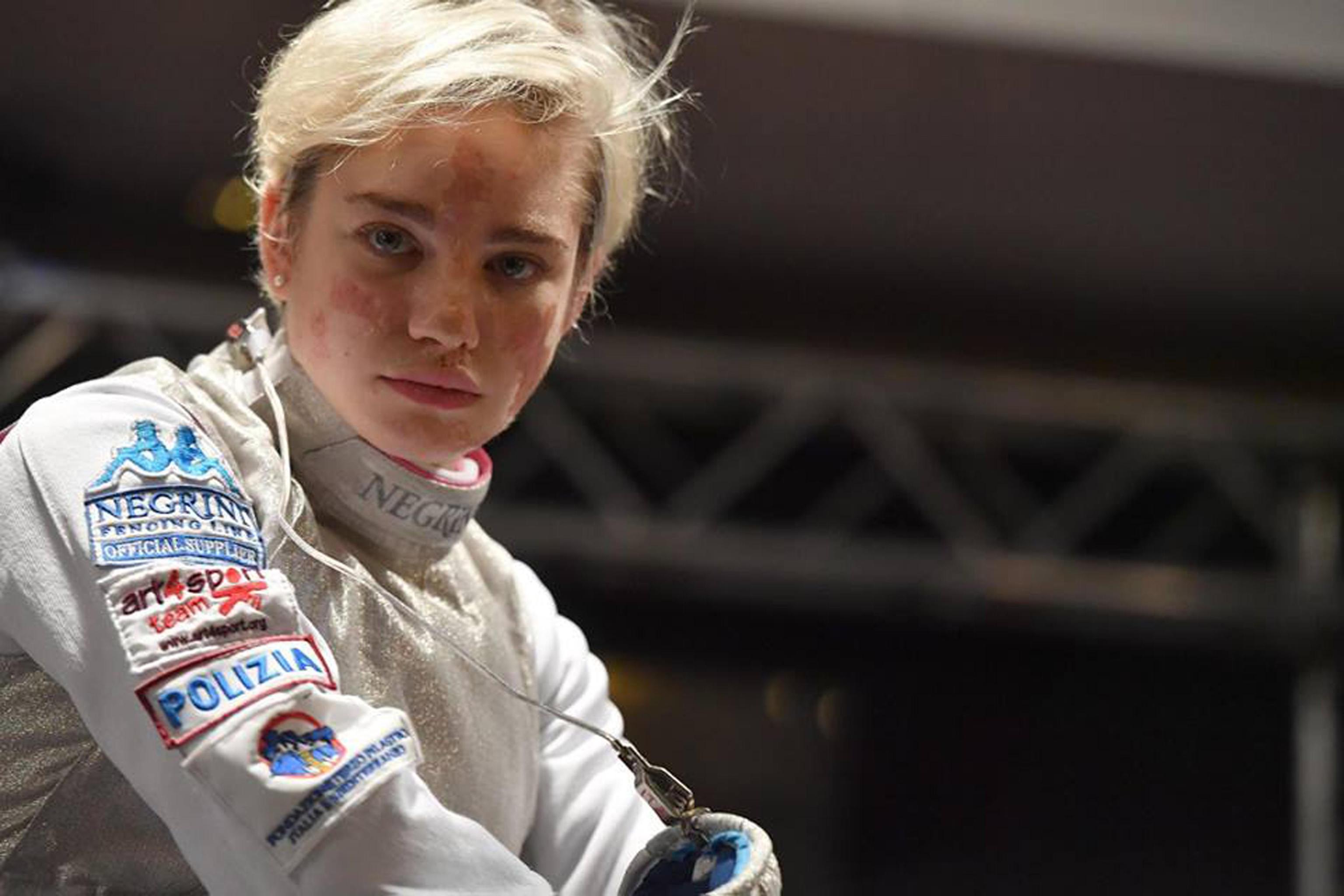 Bebe Vio durante la gara del fioretto femminile individuale, categoria B