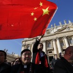 Fedeli provenienti dalla Cina seguono l'udienza generale