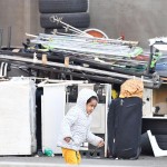 Materiale tirato fuori dalle palazzine ex Moi