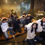 Un'esercitazione anti-sismica in una scuola, dopo la scossa di ieri Un'esercitazione anti-sismica in una scuola, dopo la scossa di ieri