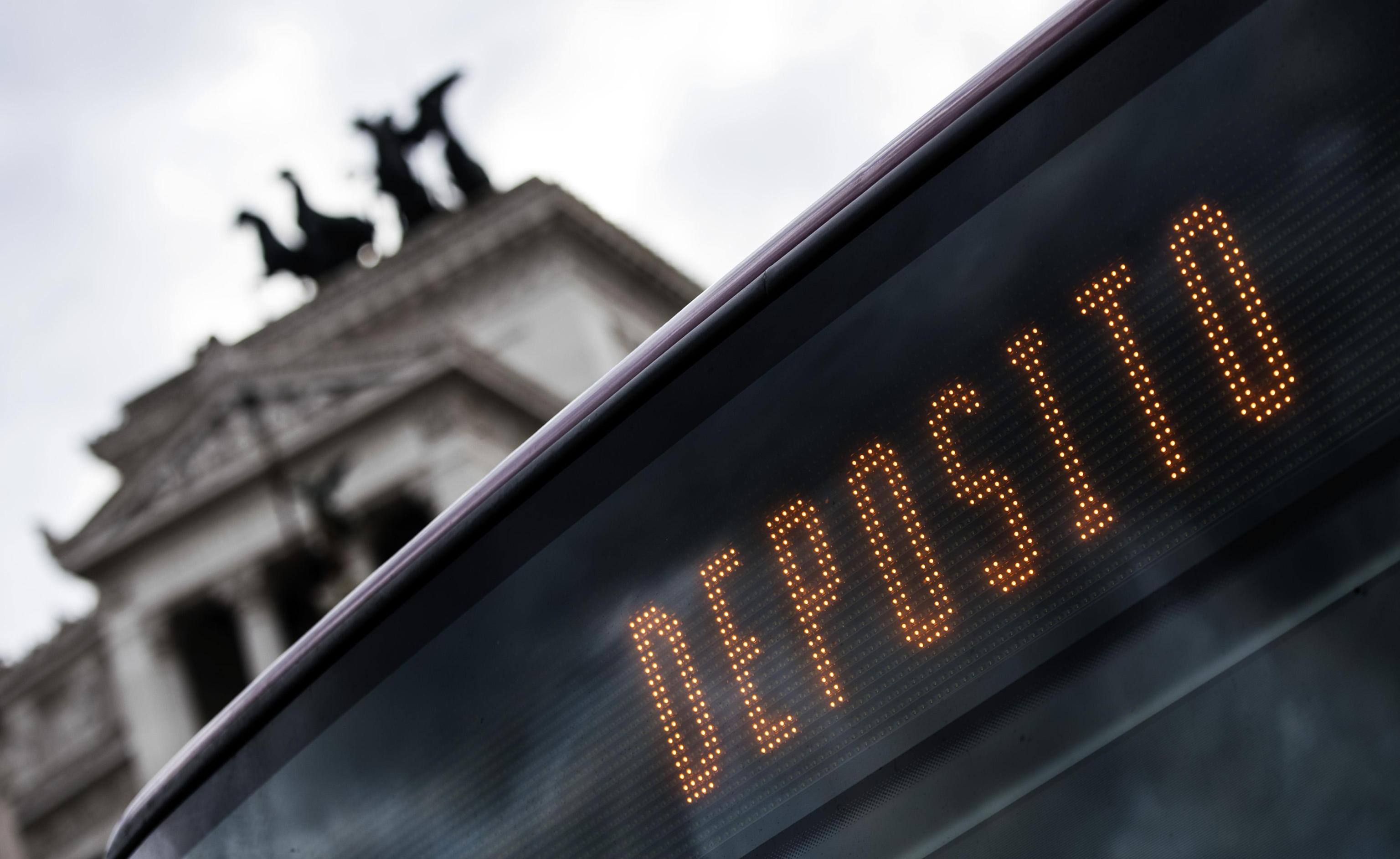 A Roma gli autisti dei bus hanno incrociato le braccia dalle 8:30 di questa mattina fino alla fascia di garanzia che durerà dalle 17 alle 20.