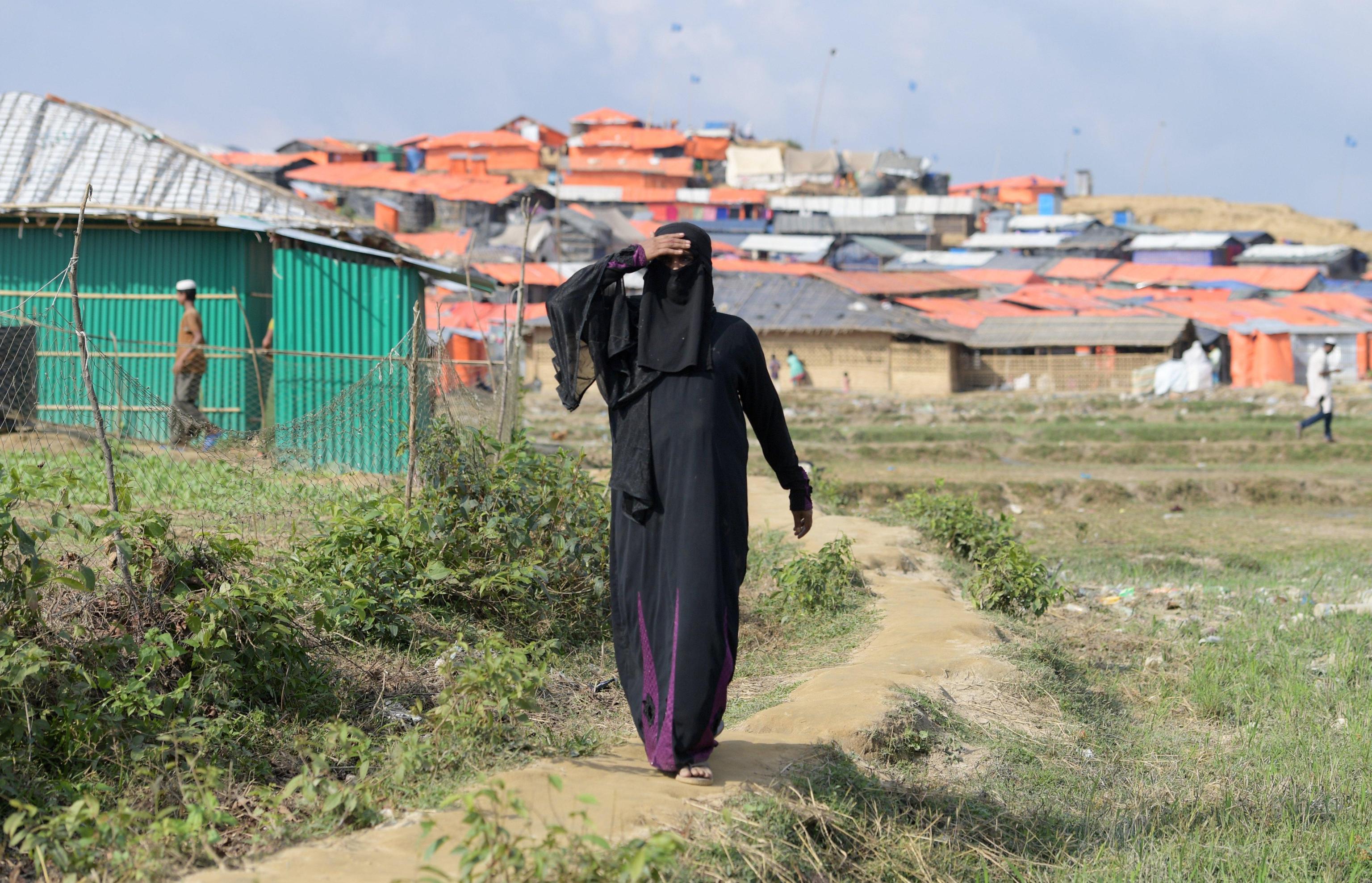 Una donna Rohingya di fede musulmana