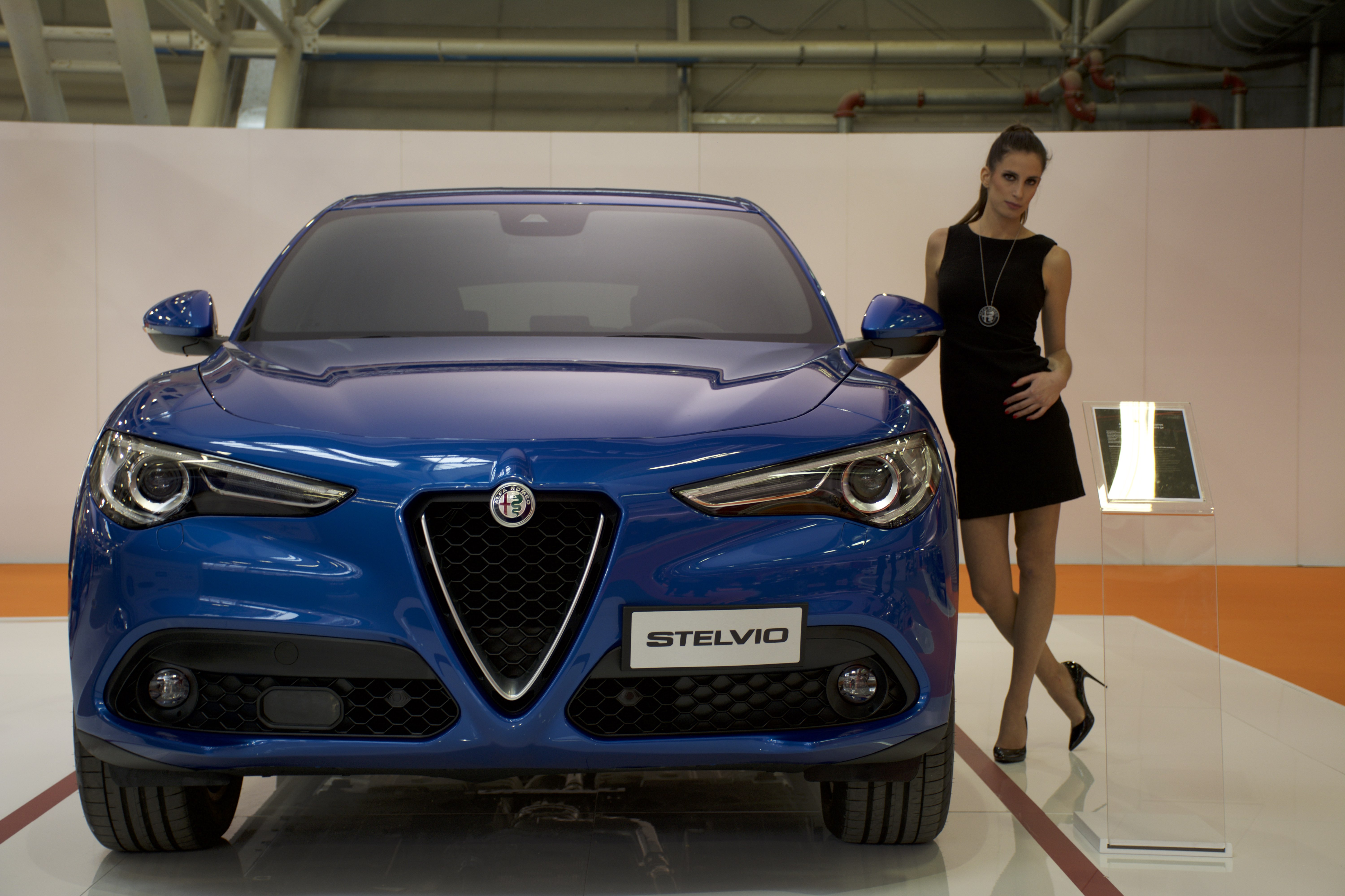 Alfa Romeo ha portato la nuova Stelvio, il SUV del Biscione
