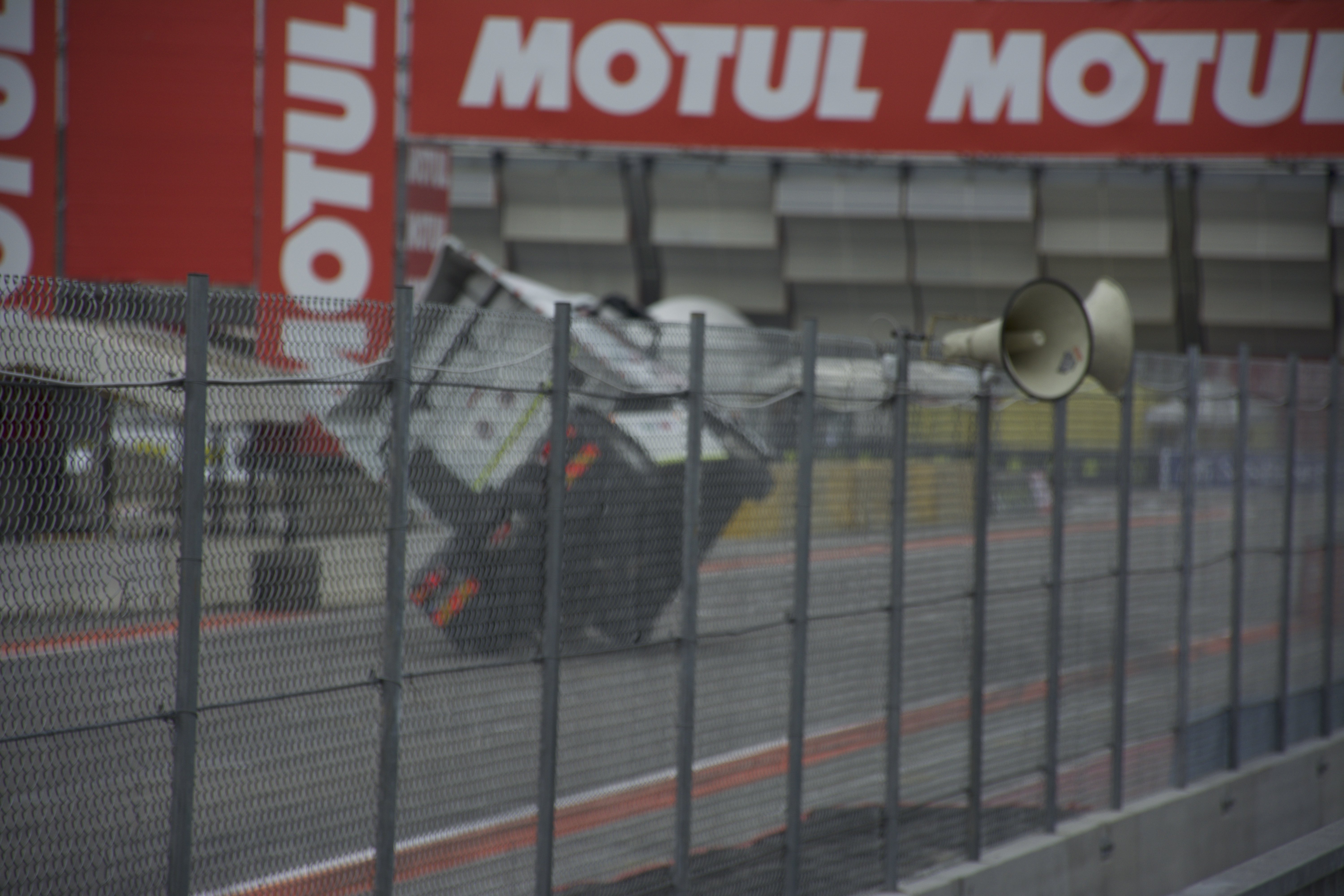 E le varie esibizioni di acrobazie E le varie esibizioni di acrobazie