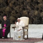 Il Santo Padre ha spinto i fedeli ad un impegno nel momento della Messa Il Santo Padre ha spinto i fedeli ad un impegno nel momento della Messa