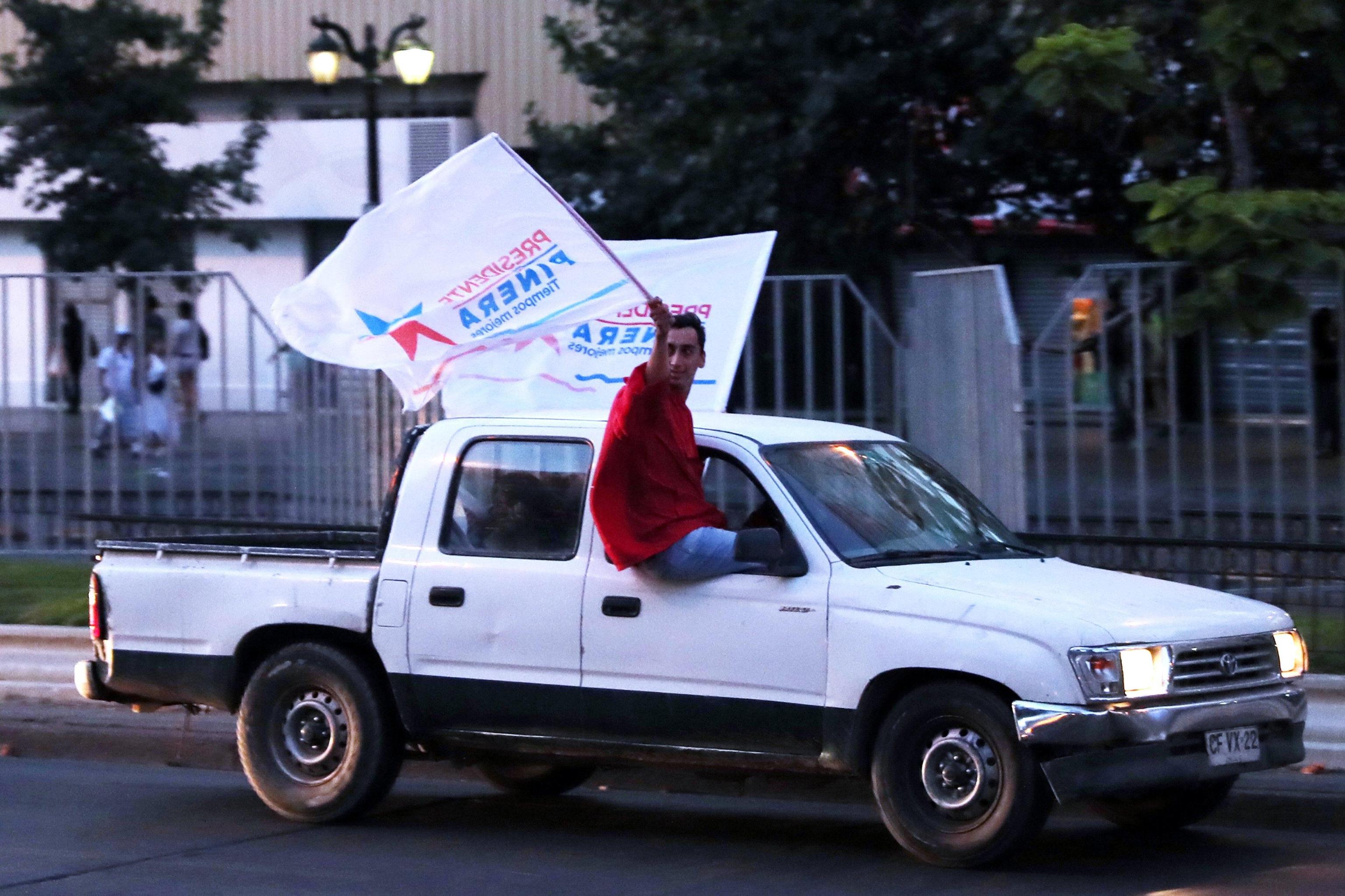 Gli elettori di Piñera celebrano la vittoria a Santiago, capitale del Cile