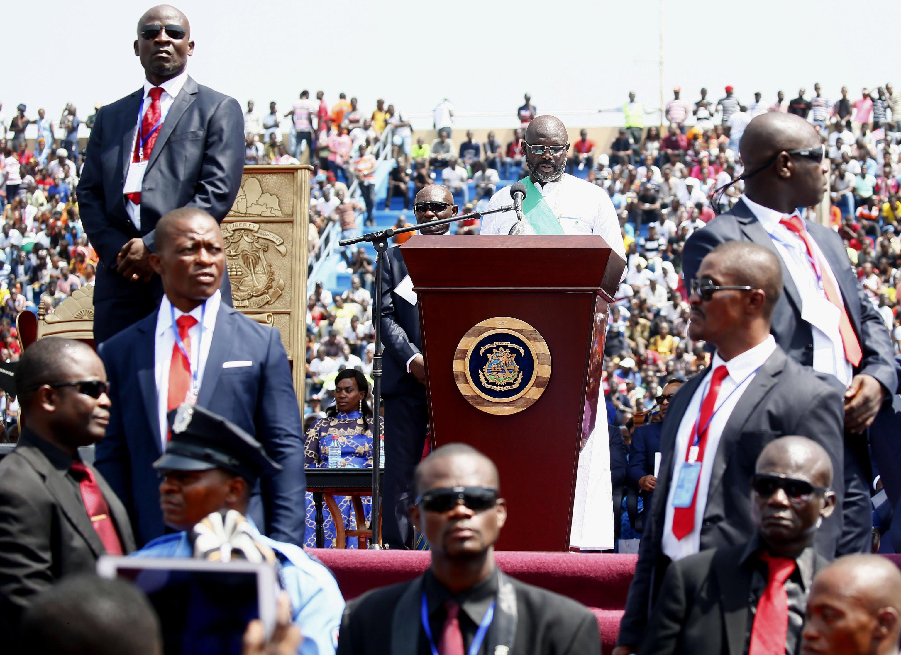 Il neo presidente della Liberia durante il suo discorso di insediamento Il neo presidente della Liberia durante il suo discorso di insediamento
