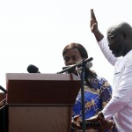 George Weah nel momento del solenne giuramento come Capo di Stato George Weah nel momento del solenne giuramento come Capo di Stato