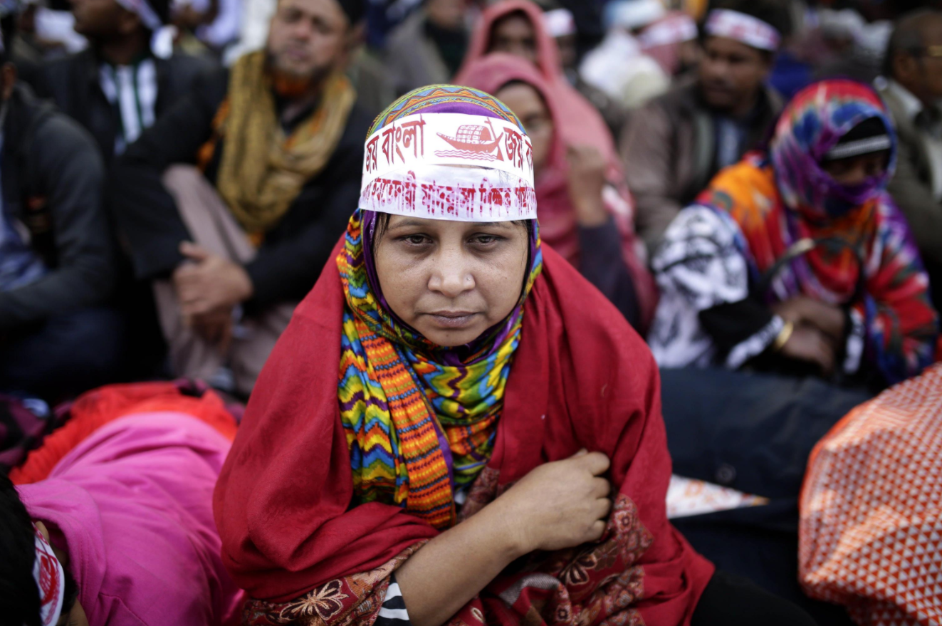 Il primo piano di una delle insegnanti Il primo piano di una delle insegnanti