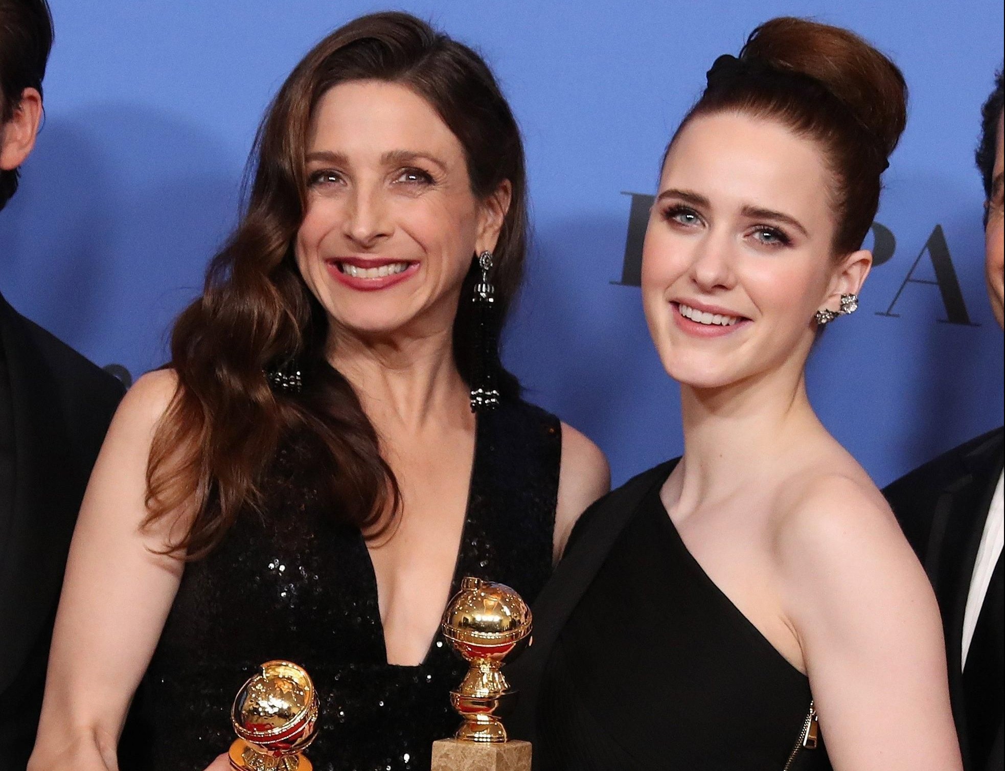Marin Hinkle e Rachel Brosnahan premiate per la serie televisiva "The Marveolous Ms. Maisel"