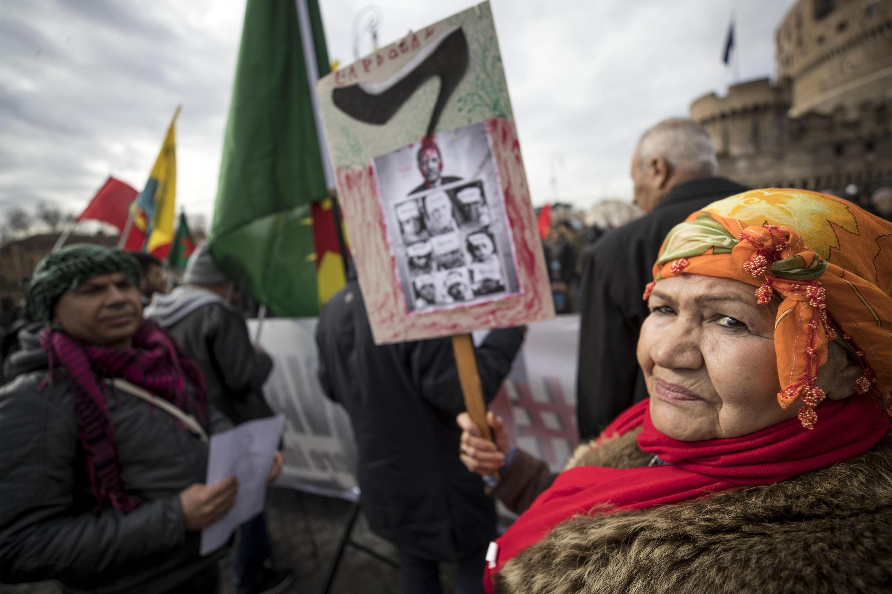 I curdi contro la visita di Erdogan in corso a Roma
