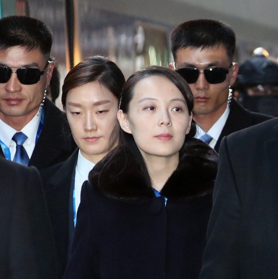 Presente anche Kim Yo-jong, sorella del leader della Corea del Nord Kim Jong-un, arrivata da poco all'aeroporto Incheon