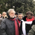 Tra i partecipanti anche il fondatore di Emergency, Gino Strada