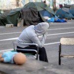 La disperazione dei richiedenti asilo nella tendopoli sorta a Tiburtina La disperazione dei richiedenti asilo nella tendopoli sorta a Tiburtina