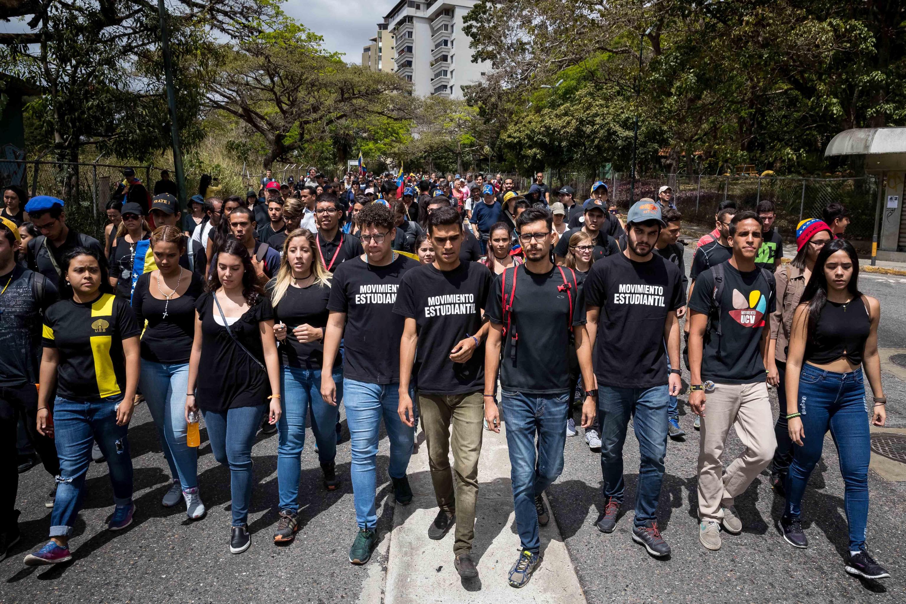 Studenti venezuelani in marcia