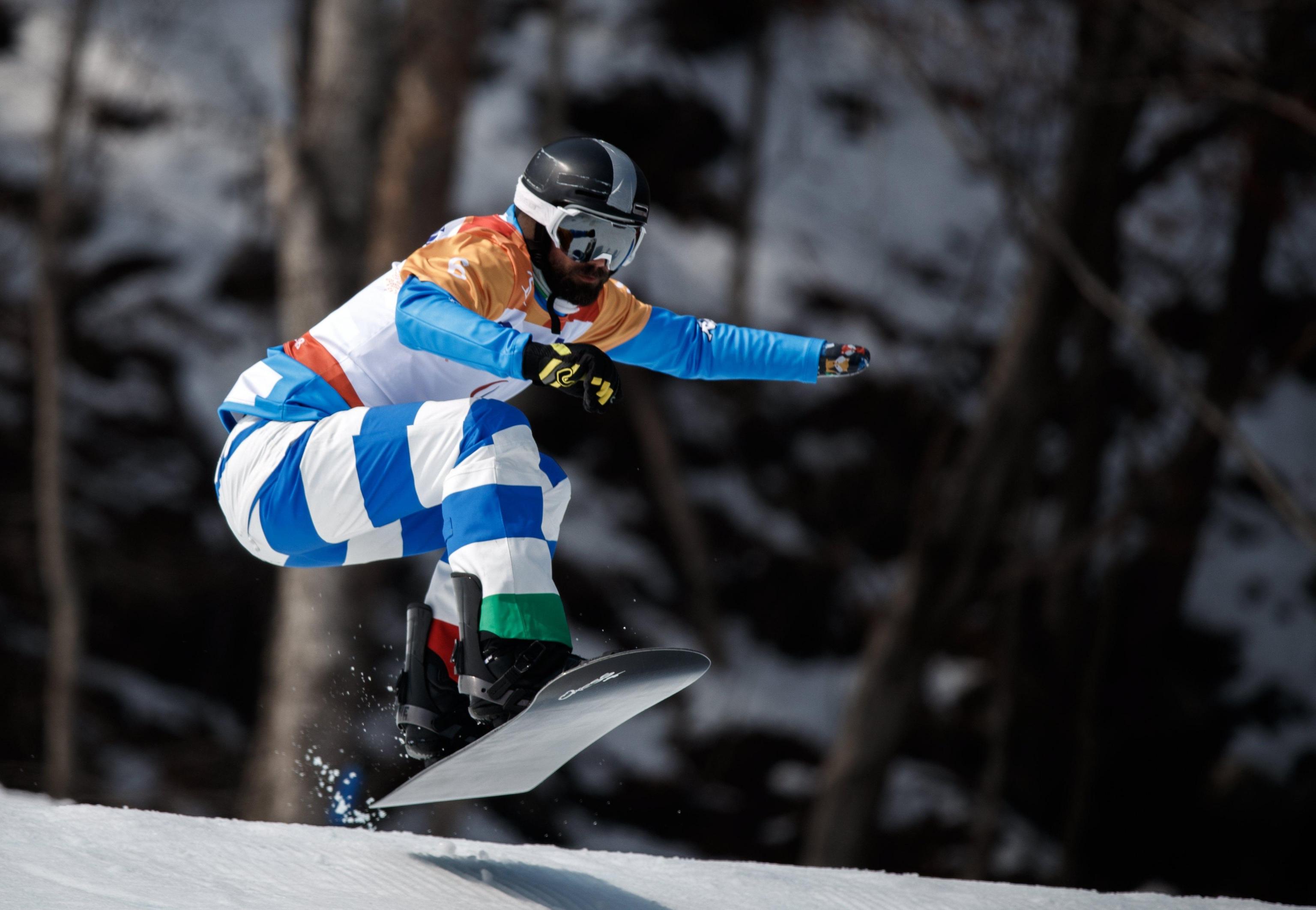 Manuel Pozzerle nella gara di Snowboard Cross, in cui ha vinto l'argento