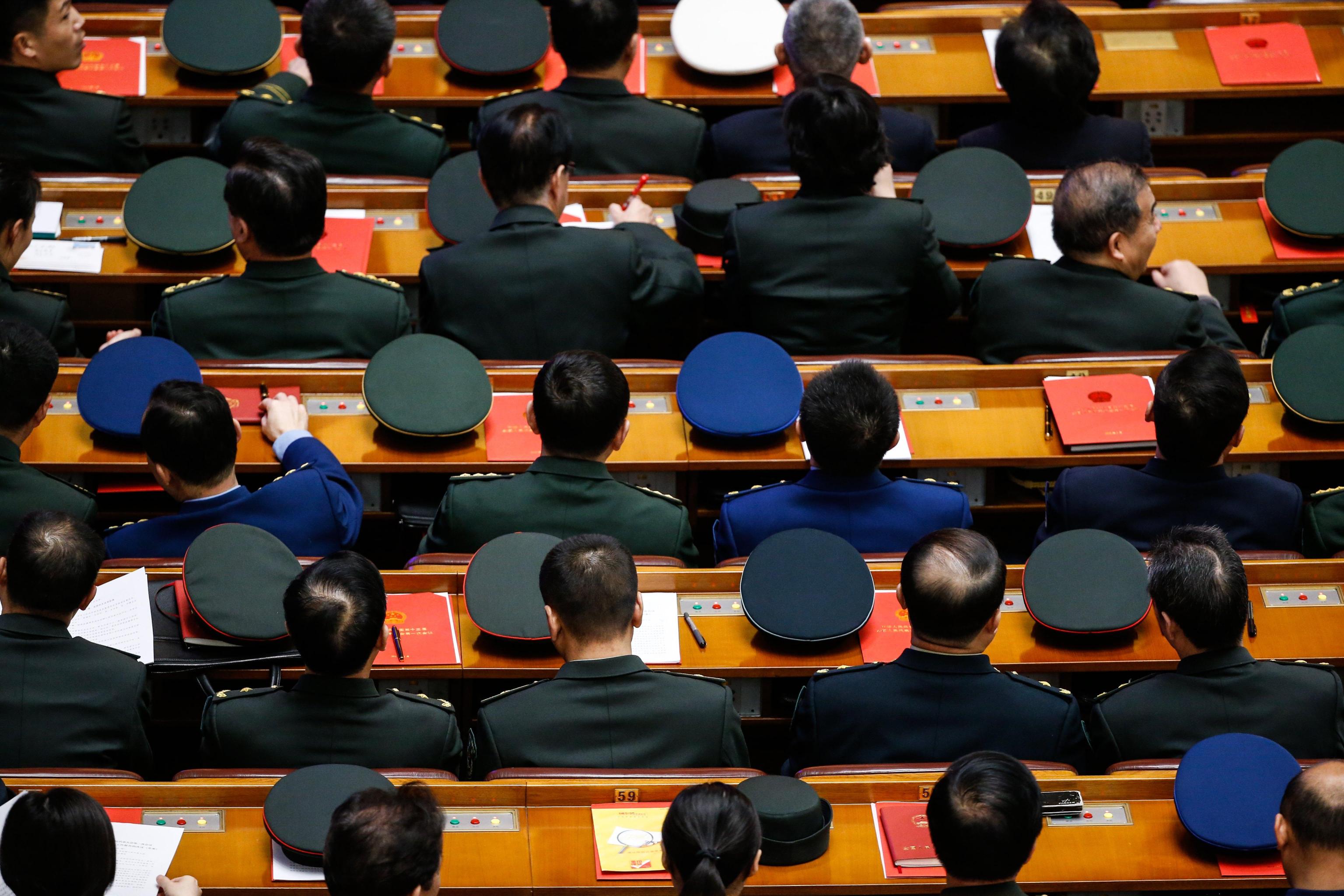 I delegati militari durante la seduta