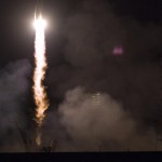 La scia lasciata dai motori della Soyuz Ms-08