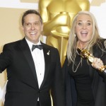 Lee Unkrich e Darla K. Anderson posano in sala stampa dopo aver vinto con "Coco" nella categoria miglior film d’animazione. Il lungometraggio ha conquistato anche il premio per la miglior canzone originale Lee Unkrich e Darla K. Anderson posano in sala stampa dopo aver vinto con "Coco" nella categoria miglior film d’animazione. Il lungometraggio ha conquistato anche il premio per la miglior canzone originale