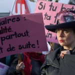 Anche in Svizzera, paese molto sensibile nei confronti delle politiche per le donne, si deve fare di più: in migliaia sono scese in piazza a Ginevra
