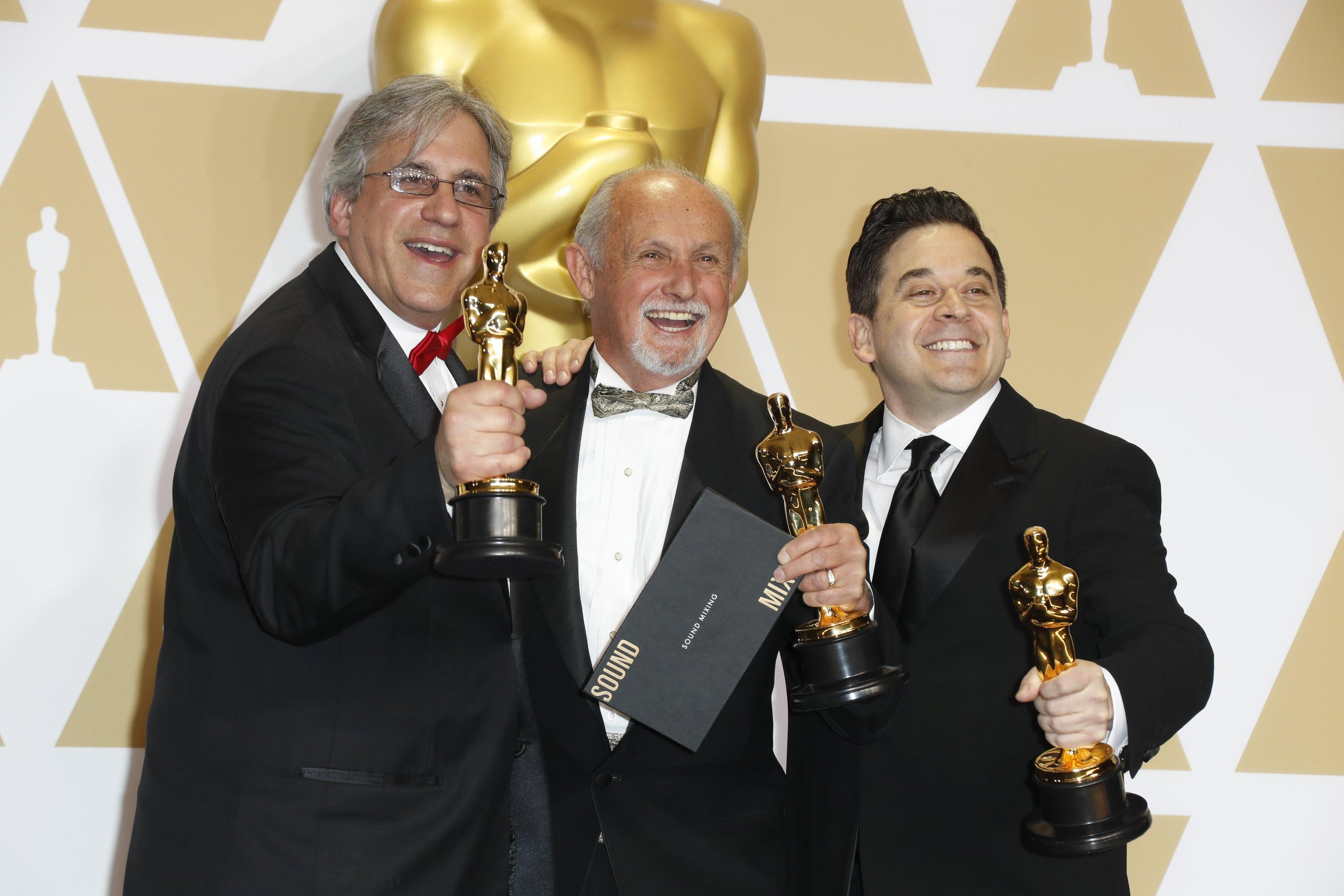Mark Weingarten, Gregg Landaker e Gary Rizzo sono i vincitori della statuetta per i migliori effetti sonori in "Dunkirk". Il film ha trionfato anche per il miglior montaggio Mark Weingarten, Gregg Landaker e Gary Rizzo sono i vincitori della statuetta per i migliori effetti sonori in "Dunkirk". Il film ha trionfato anche per il miglior montaggio