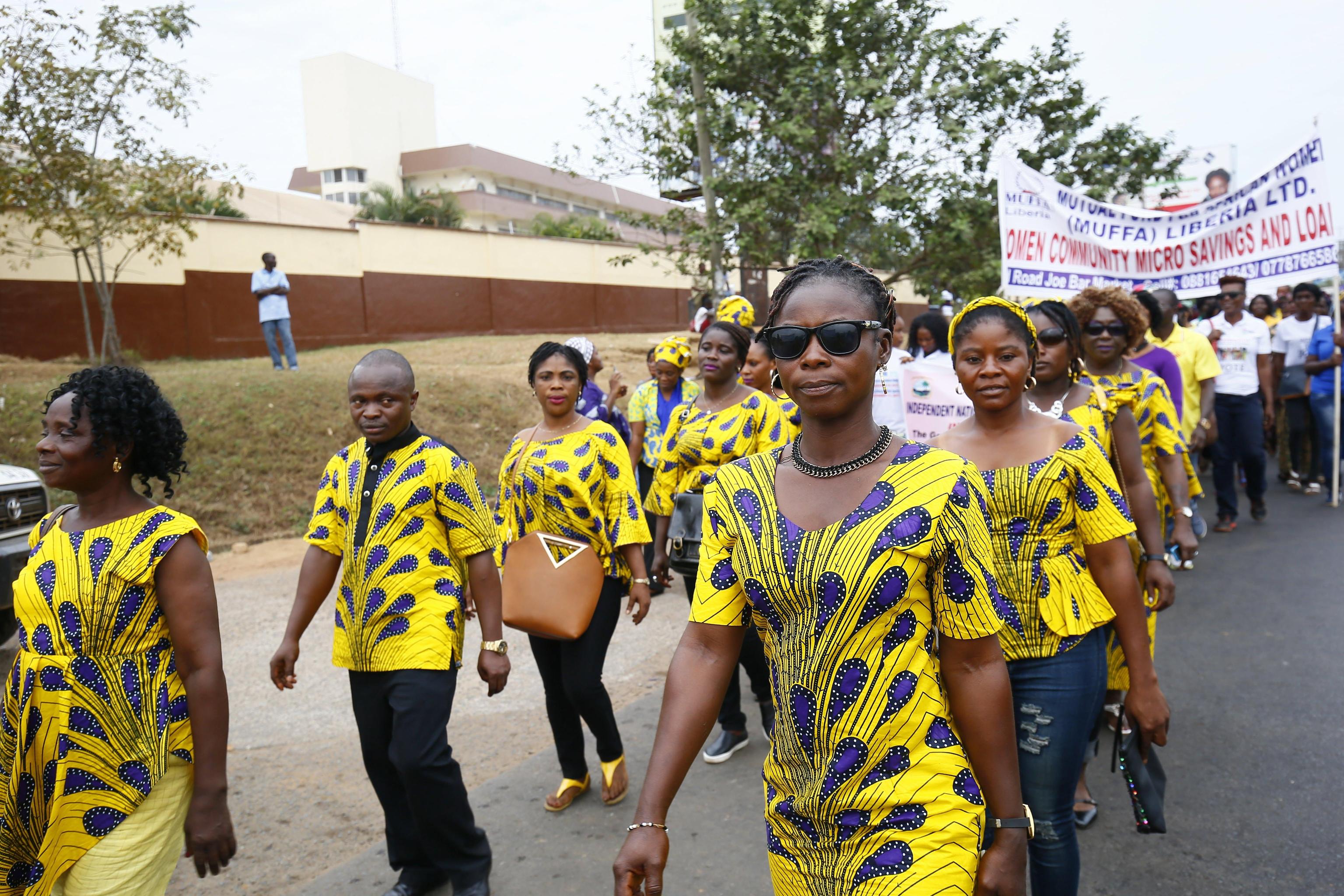 Coloratissima parata quella che si è svolta per le vie di Monrovia, in Liberia