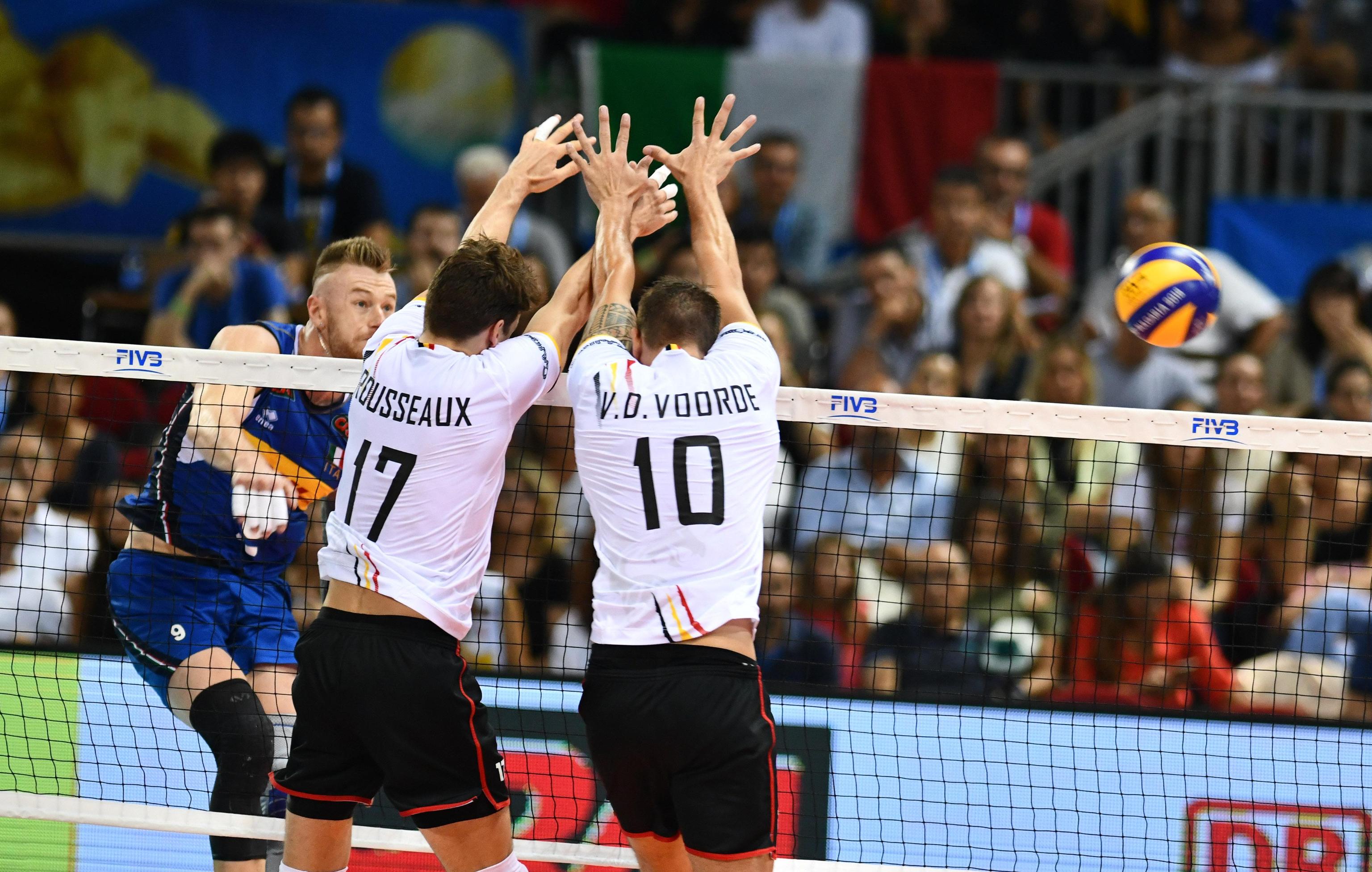 Zaytsev schiaccia ed elude il muro di Rousseaux e Van De Voorde