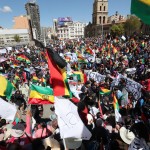 Plaza San Francisco a La Paz gremita di gente