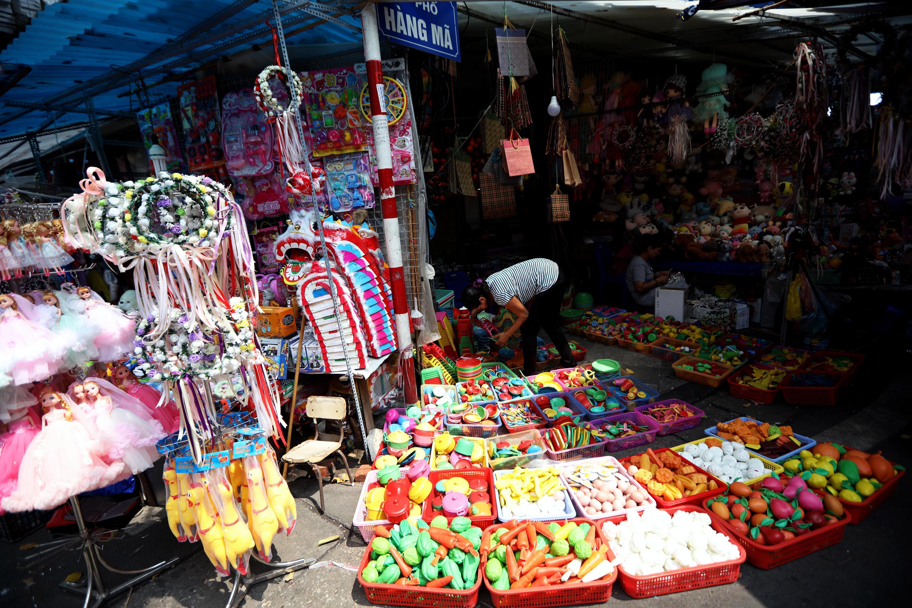 Il Mid-Autumn Festival celebra tre fondamentali valori. Il secondo è il "ringraziamento", per il raccolto, o per unioni armoniose.