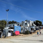 I bambini corrono e giocano all'interno dell'hotspot