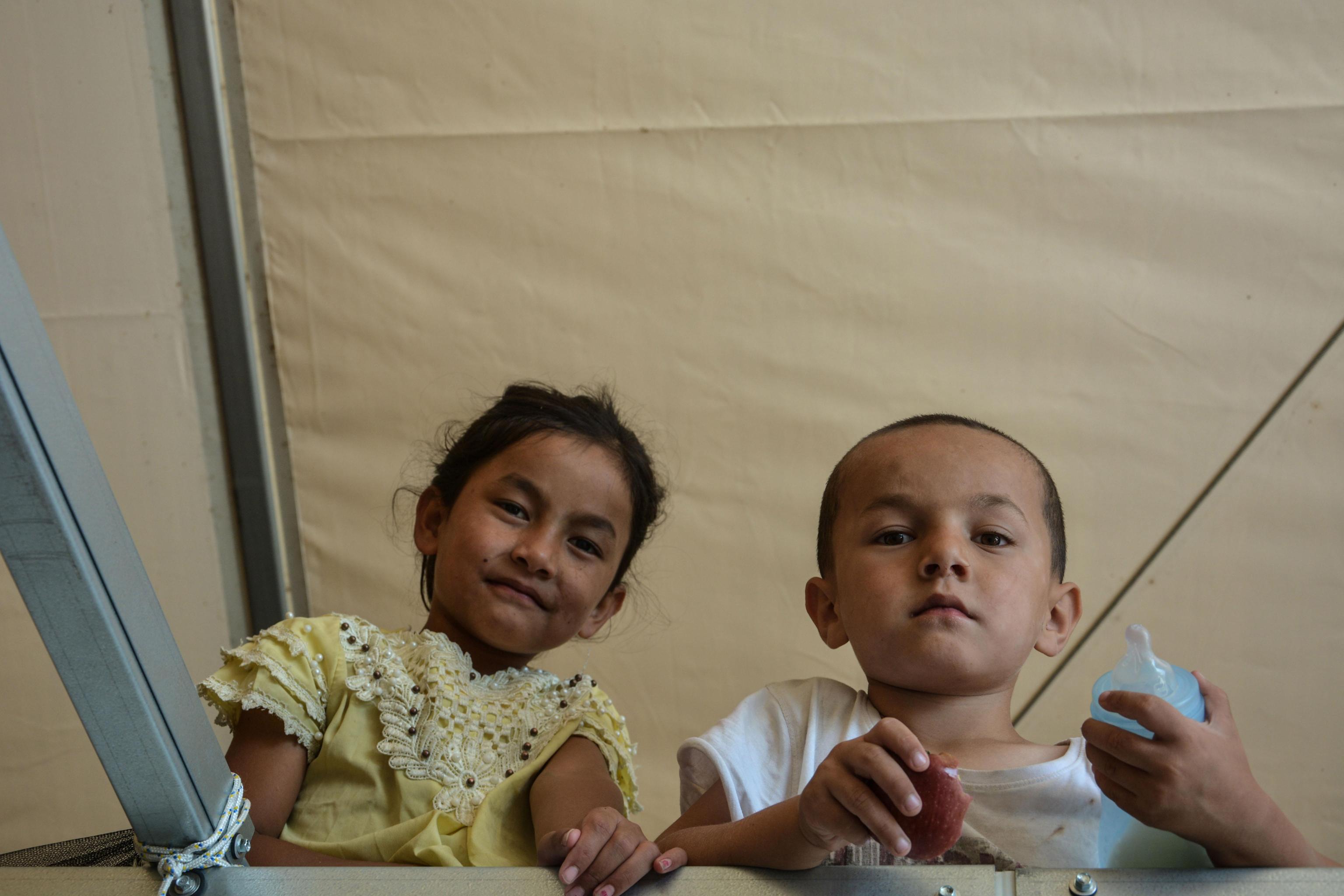 Sono numerosi i bambini che vivono nel centro per rifugiati di Moria